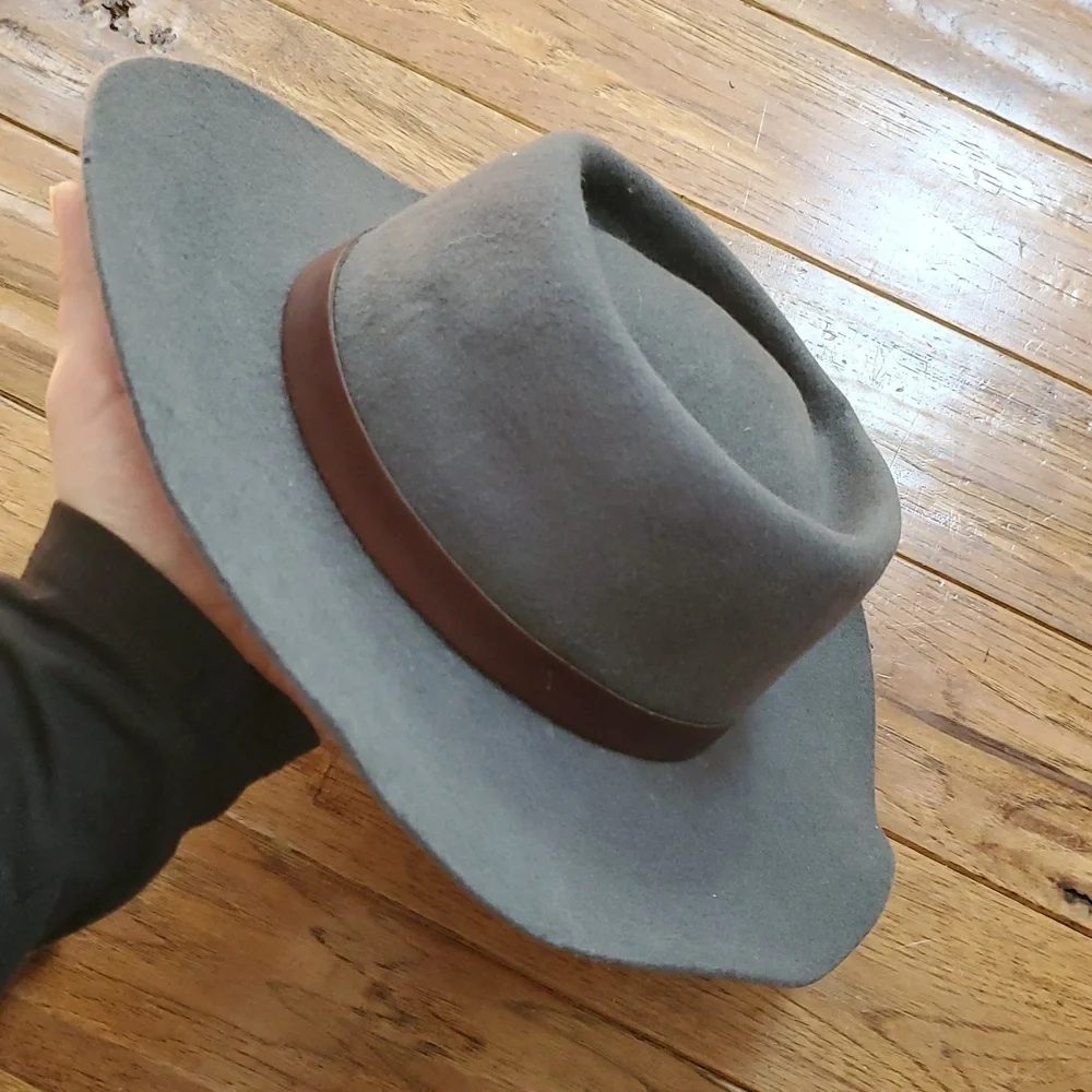 Calgary wool felt